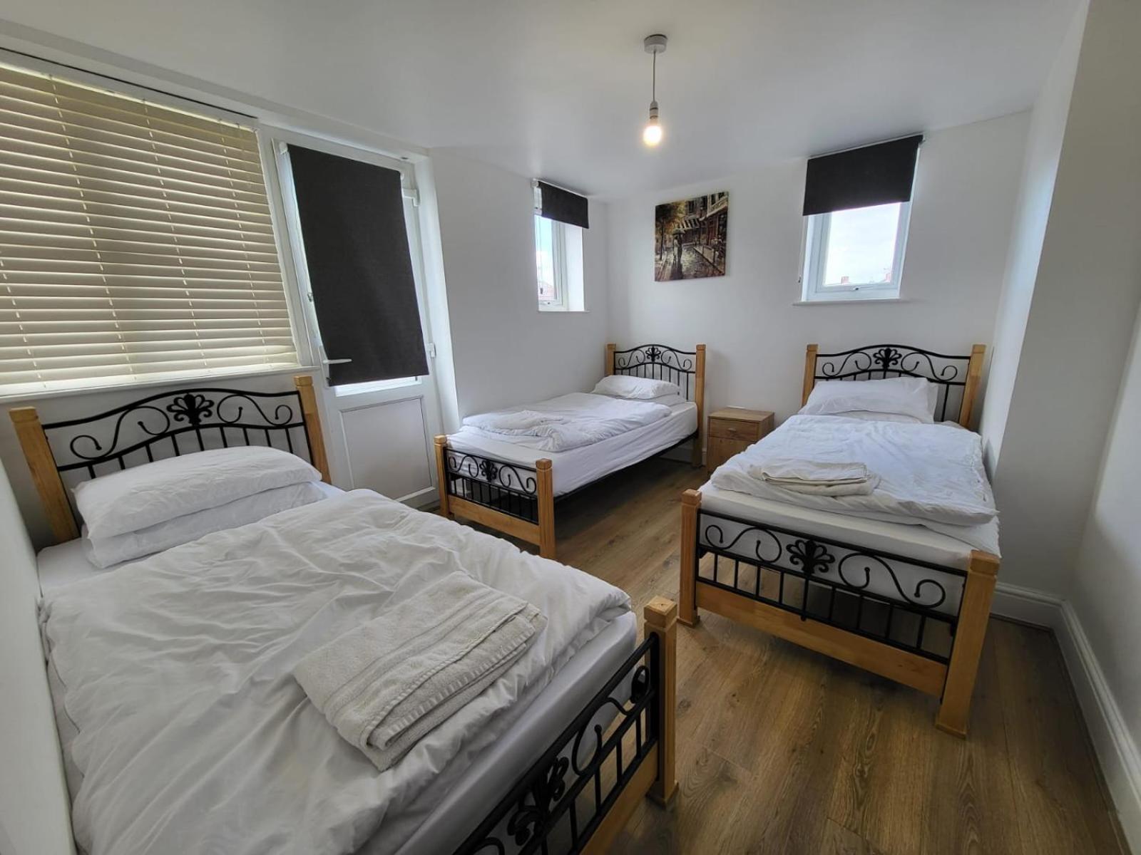 בריסטול Serene 1 Bedroom, 3 Single Beds מראה חיצוני תמונה